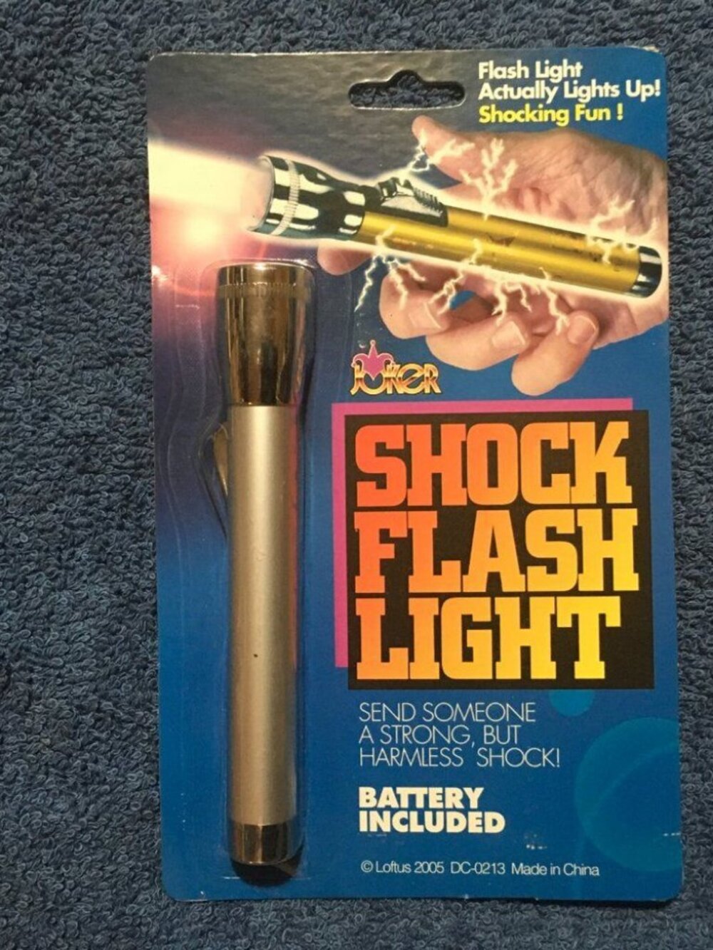 Shock Flashlight Joke Item Random Color Shipped - Picture 7 of 7